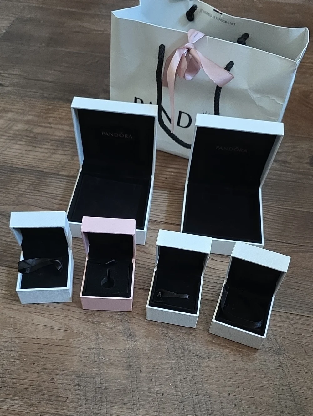 Pandora set jewelry